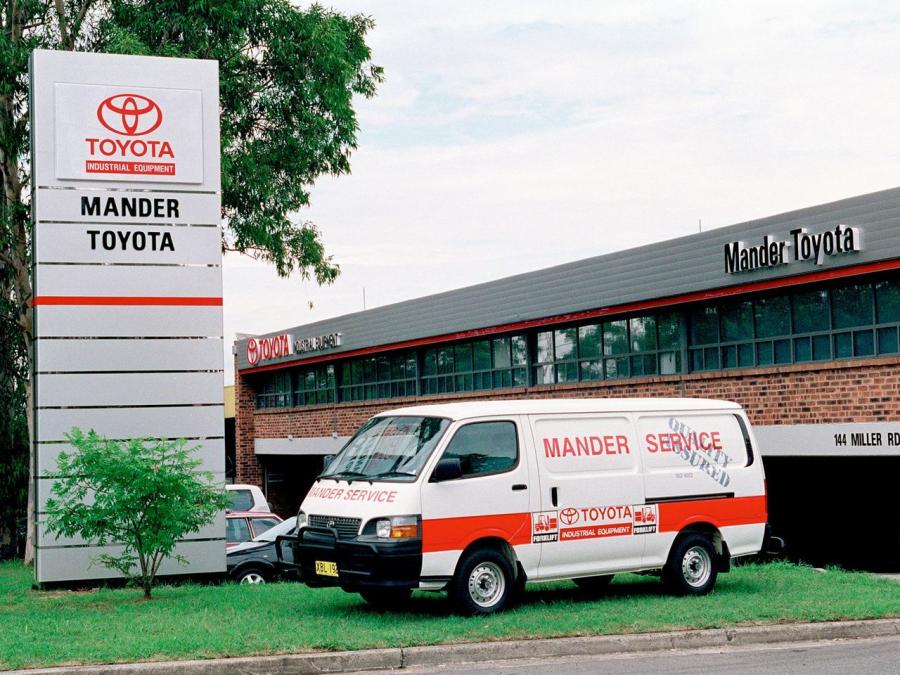  Toyota Hiace Van 1996 года  (AU) (фото 2 из 3)